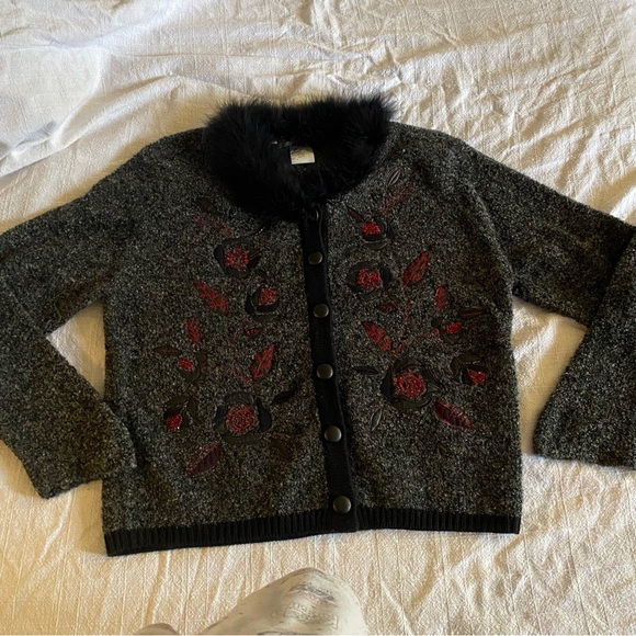 Witchy Core Wool Blend Button Cardigan Faux Fur Neckline VTG Size M - Picture 16 of 16